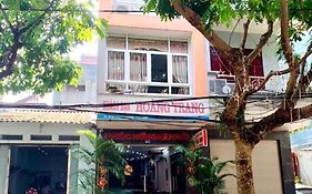 Khách sạn hoàng trang